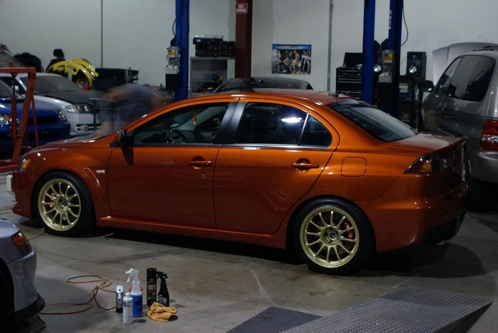 Rotor Glow Orange Evo X in Puerto Rico by AutoLavish